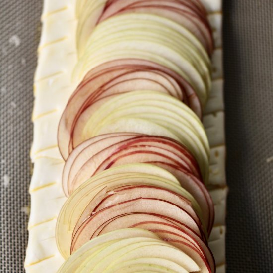 Apple Band Tart