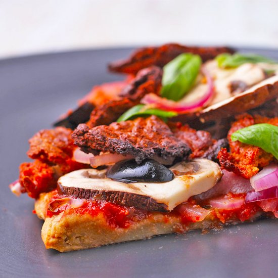 Quinoa crust pizza (gluten-free)