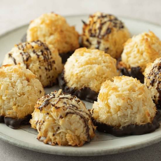 Keto Coconut Macaroons