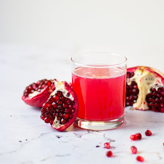 Pomegranate Gin Fizz