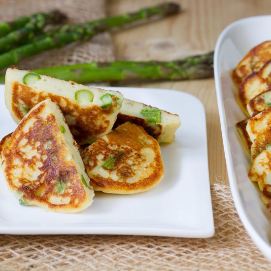 Potato cakes with asparagus