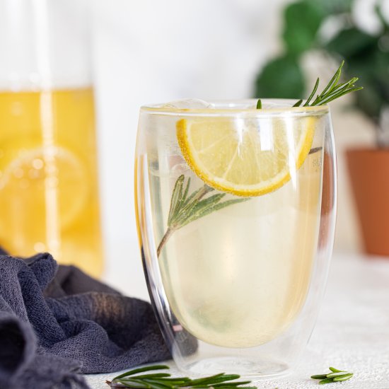 HOMEMADE LEMON GINGER ALE