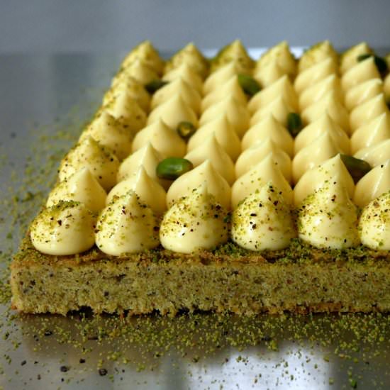 Pistachio Cake with Lemon Cream