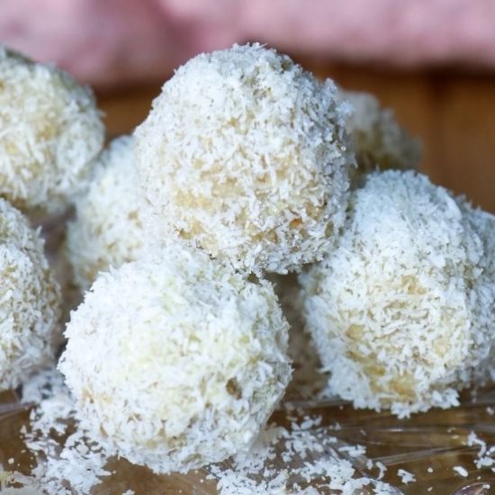 No-Bake Coconut Snowballs (gf | vg)