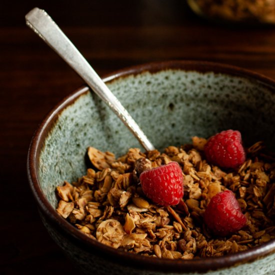 Easy Homemade Granola