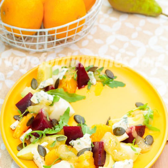 Salad with beetroot mandarin