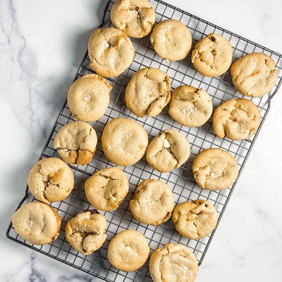 tahini white chocolate chip cookies