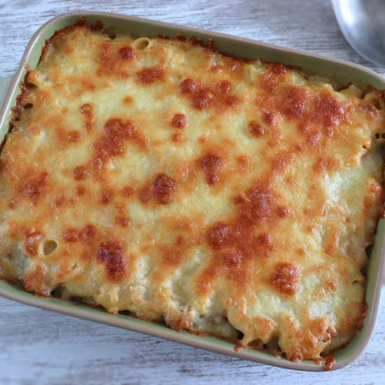 Baked macaroni with meat