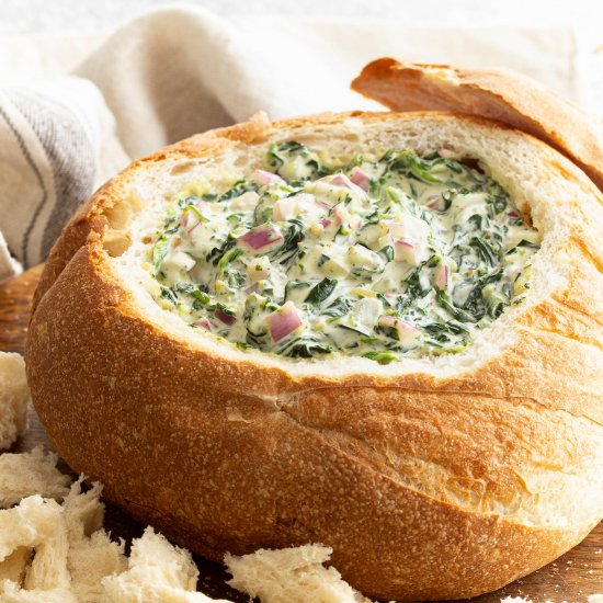 Quick & Creamy Spinach Cob Loaf Dip