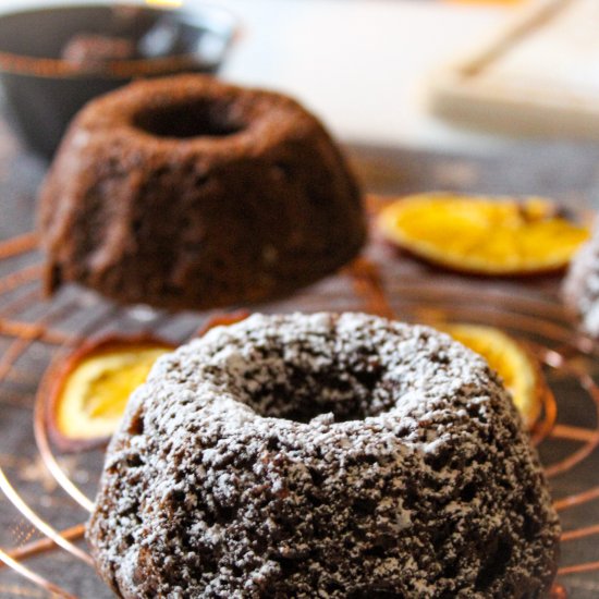 Mini Chocolate Bundt Sponge Cakes