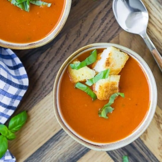 Instant Pot Tomato Soup