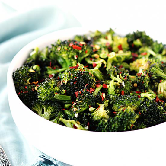 Spicy Garlic-Roasted Broccoli