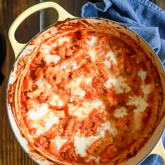 One Pot Chicken Parmesan Pasta