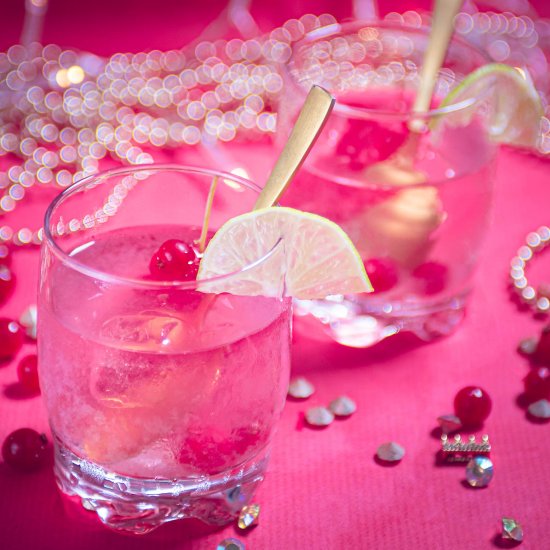 Red currant Caipirinha cocktail