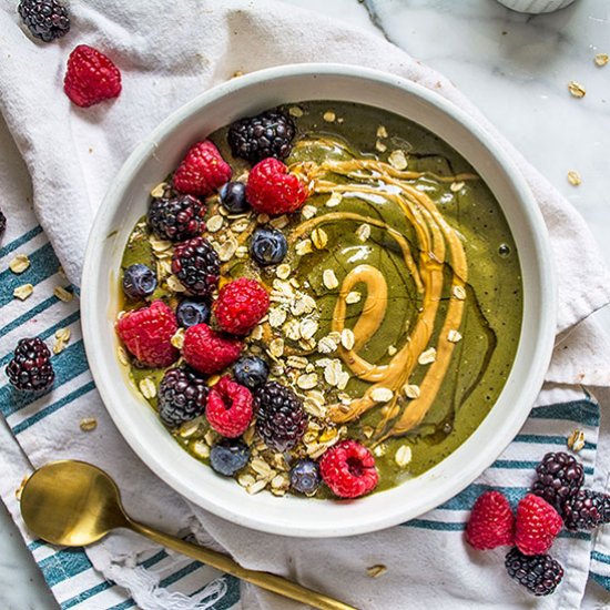 Vegan Green Smoothie Bowl