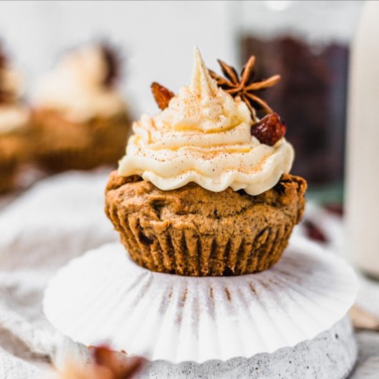 Dirty Chai Raisin Cupcakes