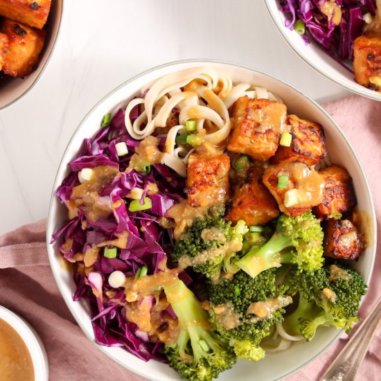 Miso Tempeh Noddle Bowl