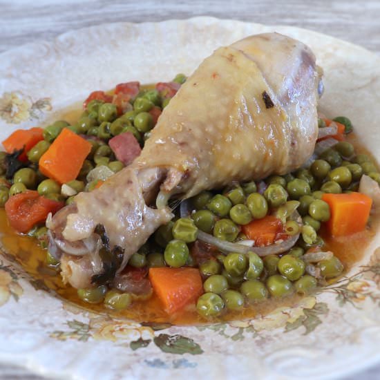 Chicken stew with peas and carrot