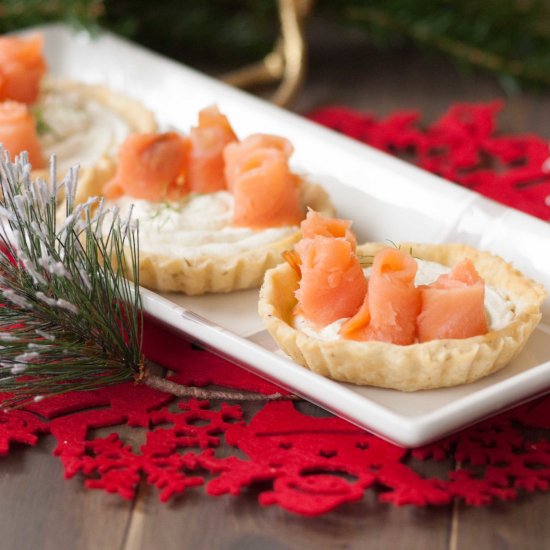 small quiches with salmon and chees