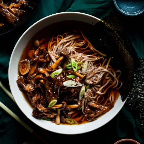 Braised Mushroom Soba Soup