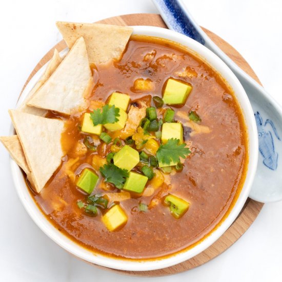 Healthy Easy Chicken Tortilla Soup