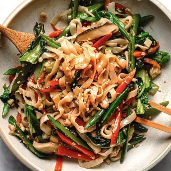 Chicken Lo Mein