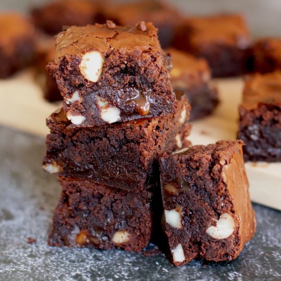 Salted Caramel & Macadamia Brownies