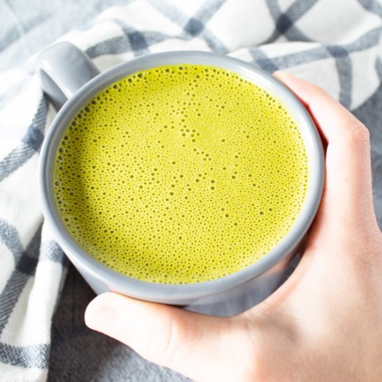 Easy Coconut Milk Matcha Latte