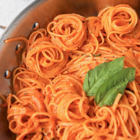 Creamy Roasted Red Pepper Pasta