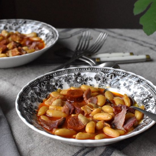 Fabada asturiana,bean and meat stew