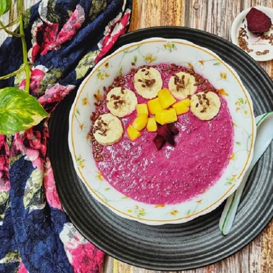 Beetroot Smoothie Bowl