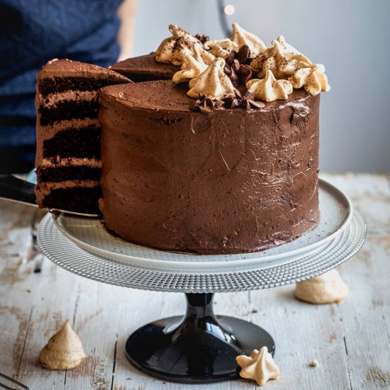 Chocolate Cake with Meringues