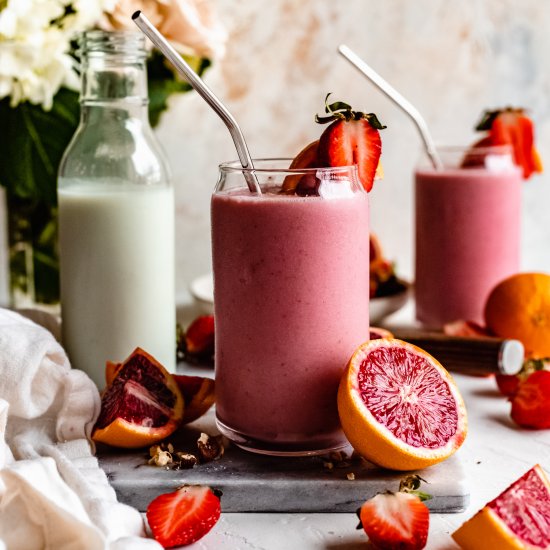 Healthy Strawberry Orange Smoothie