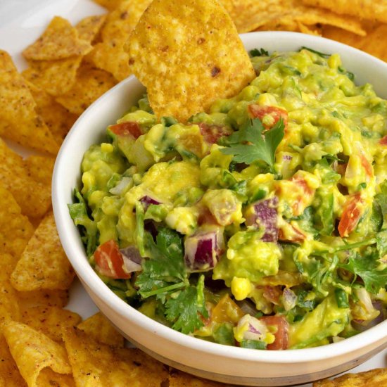 Healthy, Easy Guacamole Recipe