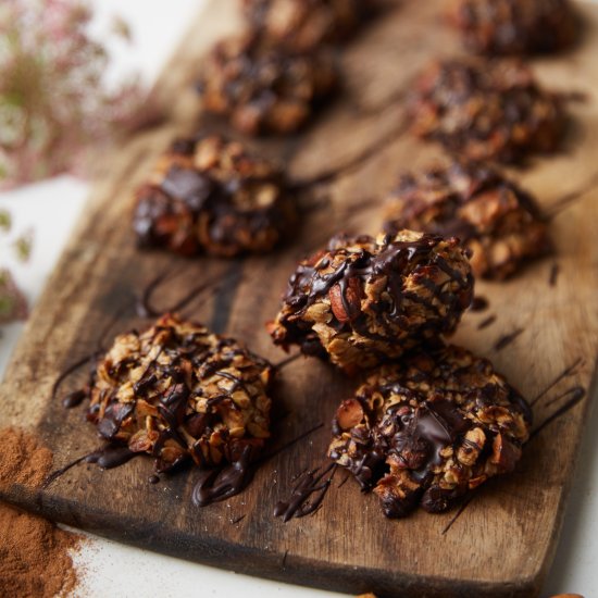 Dark chocolate oat cookies