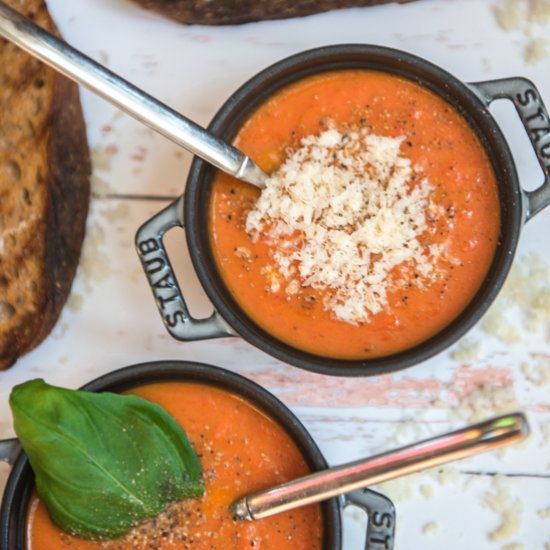 Easy Tomato Soup with Red Peppers