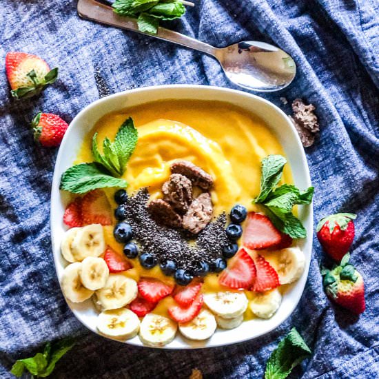 Mango Smoothie Bowl