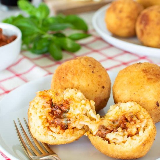 Italian Rice Balls (Arancini)