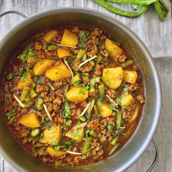 Keema Aloo Gawar Phali