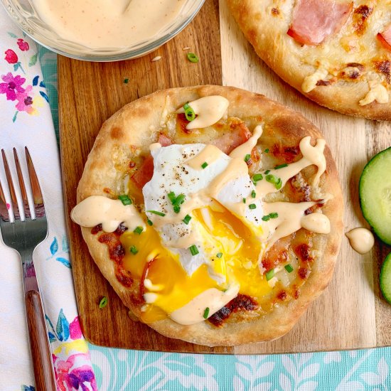 Mini Eggs Benedict Pizzas