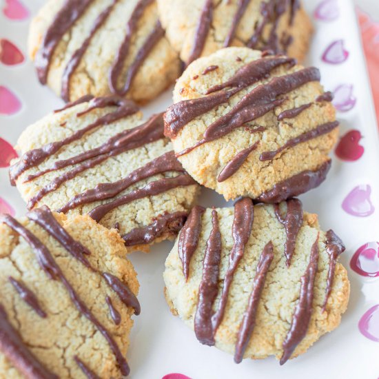 Low Carb Chocolate Almond Cookies