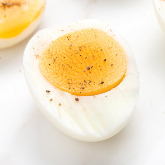 A Fine Guide on How to Boil Eggs