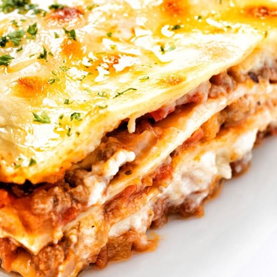 Healthy & Easy Lasagna Recipe