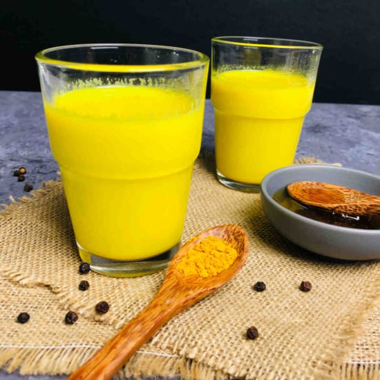 Golden turmeric milk