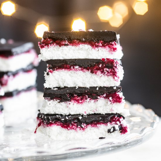 COCONUT BARS WITH RASPBERRIES