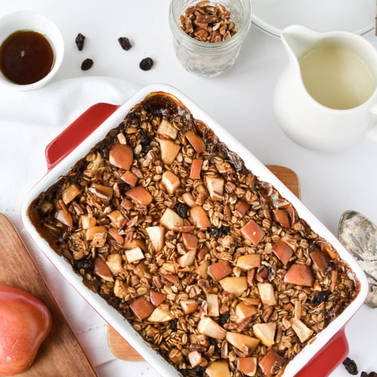 Apple and Cinnamon Baked Oatmeal