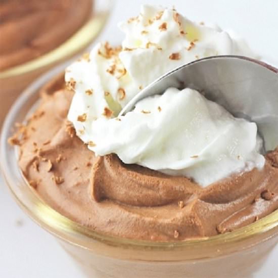 chocolate mousse (no eggs!)