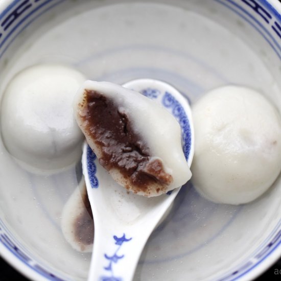 Glutinous Rice Balls with Bean Past