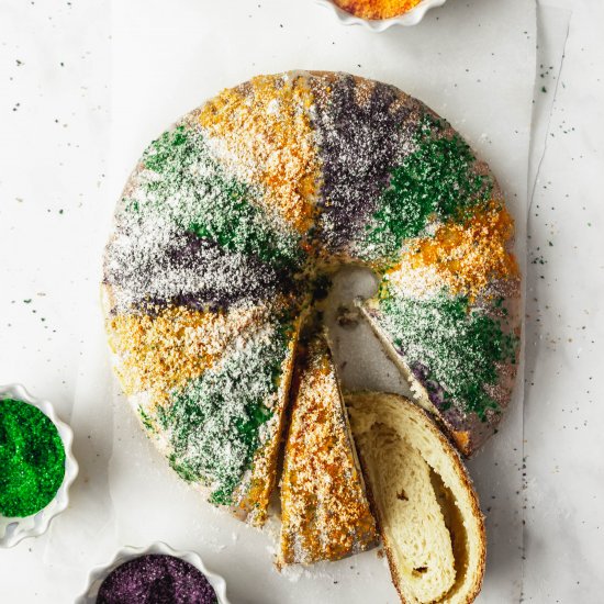 king cake with cream cheese filling