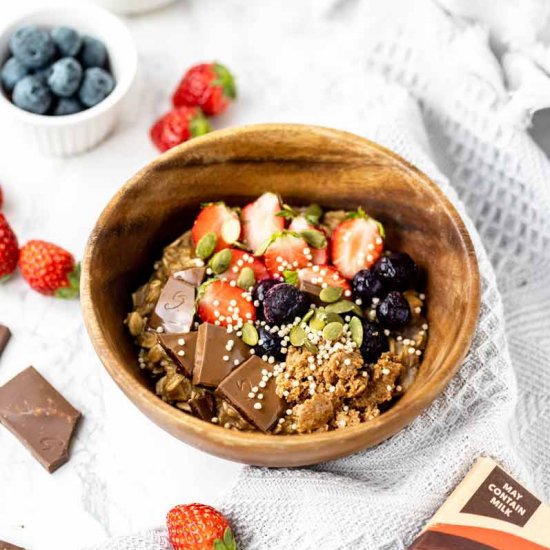 Vegan chocolate porridge